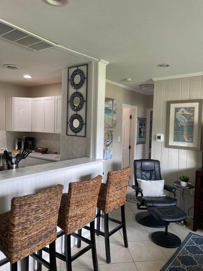 Great Shape After Milton-Pool Home Wows! Po Venice Eksteriør bilde