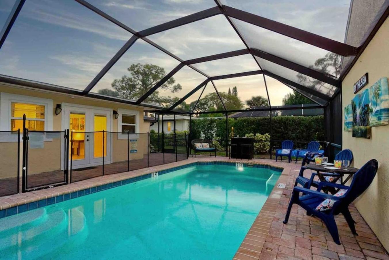 Great Shape After Milton-Pool Home Wows! Po Venice Eksteriør bilde